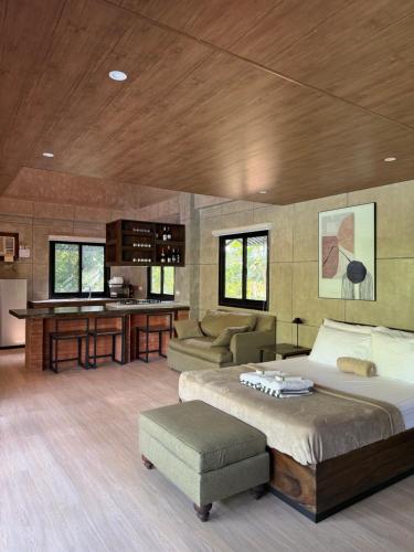 Islas Moriones Beach Resort