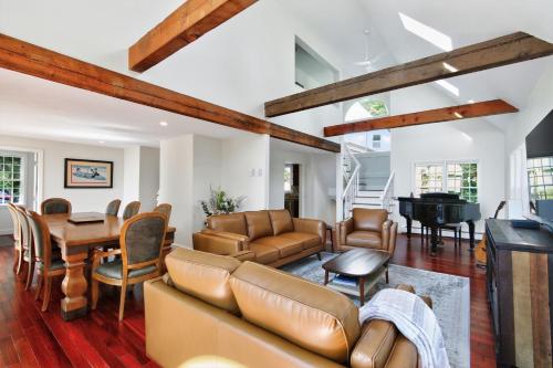 Ocean Views & Private Beach 3BR Nature Escape villa - image 12