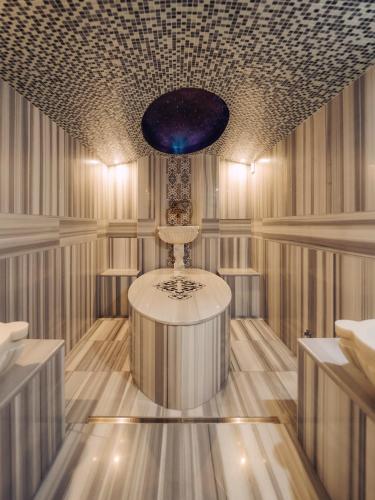 Gyógyfürdő, Ikabane in Agapia