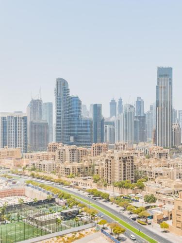 Spacious 1BR-Walk to Dubai Mall & Khalifa-Downtown Dubai, Dubái (foto 3)