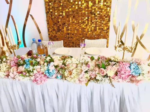 Банкетный зал для любых мероприятий (Банкетныи зал для любых мероприятии) in Petropavlovsk