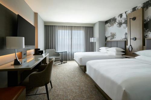 2 double beds