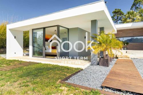 Dream On por NOOK in Cabriz