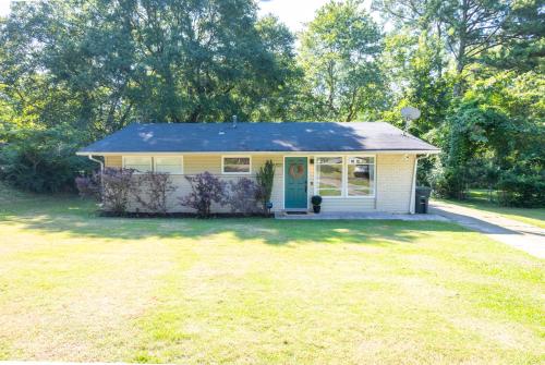 Modern in the Magic City near พิพิธภัณฑ์มูลนิธิการบินเซาธ์เทิร์น