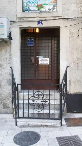 Downtown Hostel - image 10