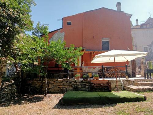 la Casa del Vico in Sant'Eufemia a Maiella
