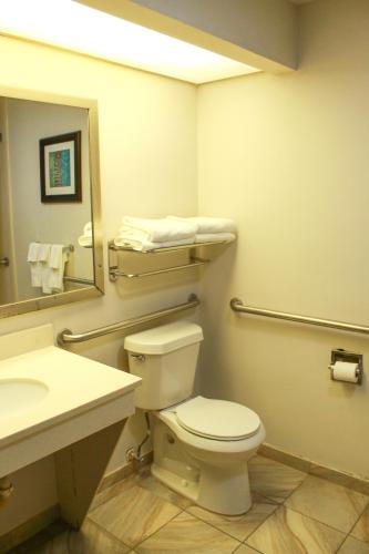 Cedartown Inn & Suites