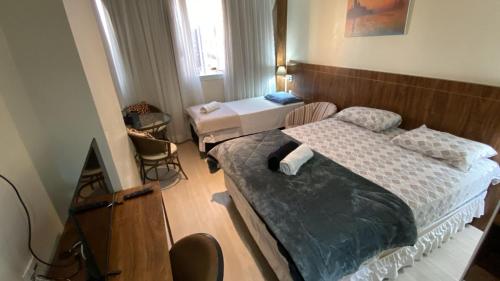 Uh 517 - 3 Pessoas e garagem