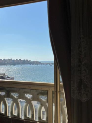 Raml Station Luxury Apartment with Amazing Sea View – khách sạn tại Al Mina' ash Sharqiyah