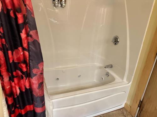 Iveys Motor Lodge Houlton Room Type - Classic One-Bedroom Apartment with King Bed