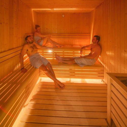 Зовнішній вигляд готелю, Eva Park Life & Spa in Констанцін-Єзьорна