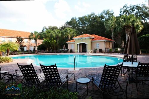 Four Bedrooms TownHome 5122