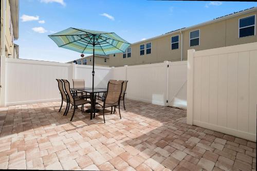 Four Bedrooms TownHome 5122 - image 14