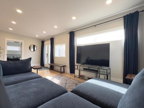 NEW REMODEL Denver Luxury Home with Private HOT TUB in Berkeley