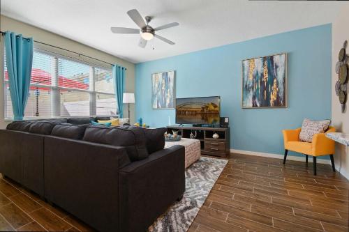 Family Friendly 4 Bedroom Close to Disney 5148 in Kissimmee, USA