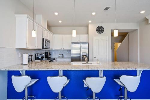 Family Friendly Four Bedrooms 5145 - image 13