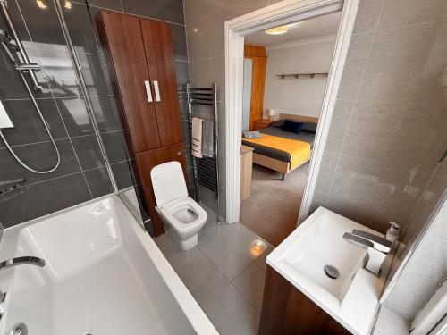1300ft Fitzrovia Soho 2B2B by Tottenham Court Road Station Elizabeth line & Oxford Street, Londyn (zdjęcie 8)