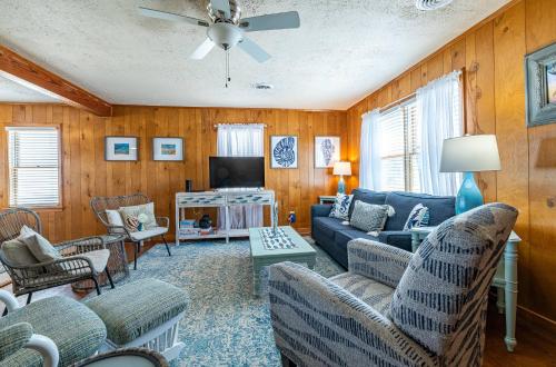 Beach Baby in Kitty Hawk (NC)