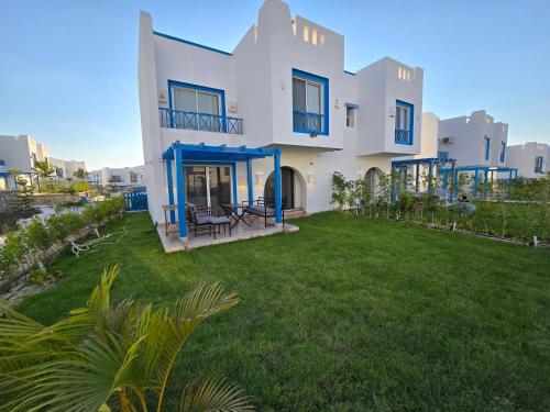 4 master BEDROOMS VILLA MOUNTAIN VIEW RAS ELHIKMA in Zawiyat Ailat Nuh