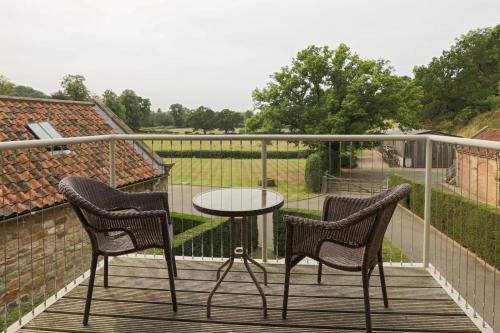 Balcony/terrace, The Byre near Wilson Arms
