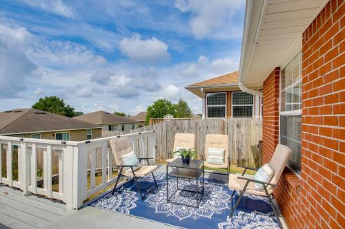 3 Mi to Escambia Bay Home with Deck and Private Yard! in Avalon (FL)