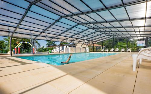 Camping Aubigny-Les Clouzeaux - Village et club de vacances - Aubigny-Les Clouzeaux