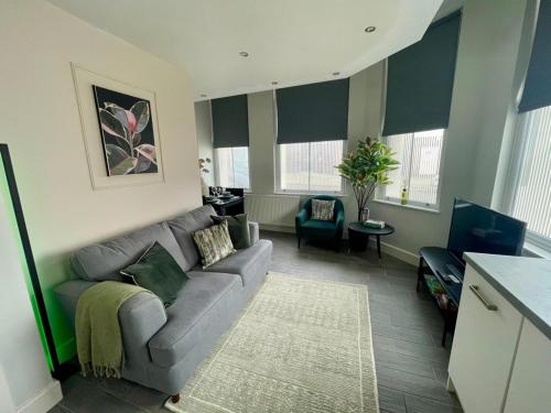 By Woolton Village Free Parking Near Airport — other in Gladstone Street, Liverpool United Kingdom, L25 7SS