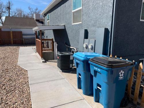 DIA HideAway -2BR, 15 min from DIA DT, Anschutz MD in Commerce City