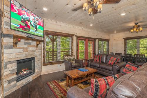 Smoky Mountain Chalet by American Patriot Getaways in 마운트 자이언