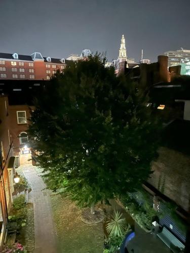 Stylish City Retreat with Views & Court Yard, Leeds (Foto 10)