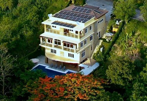 Casa Monk in นาซุกบู