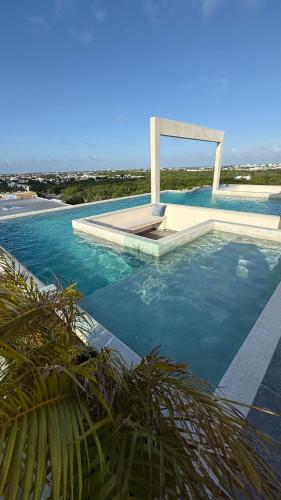 New Dept, Luxury Rooftop, Condo
