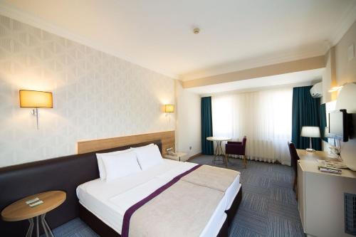 Spilos Hotel - image 10