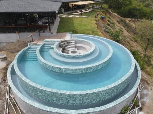 Alaya Yoga & Surf & Retreat