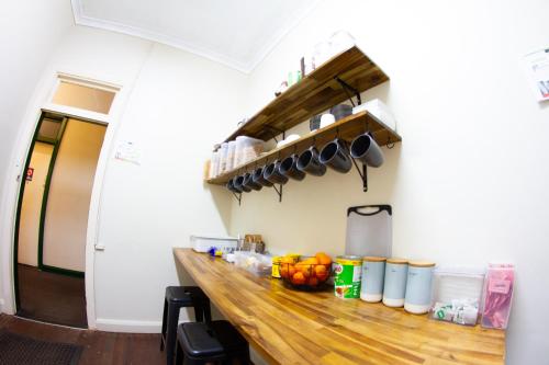 ห้องครัว, The Piccadilly Hotel in คาลกูรลี