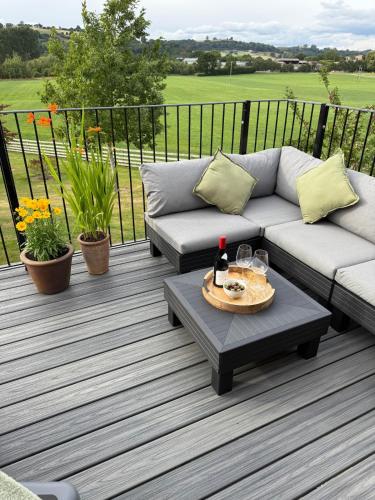 Minafon Loft in Llansantffraid