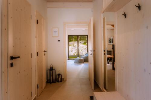 Entrance, BINDT chalets in Teplicka