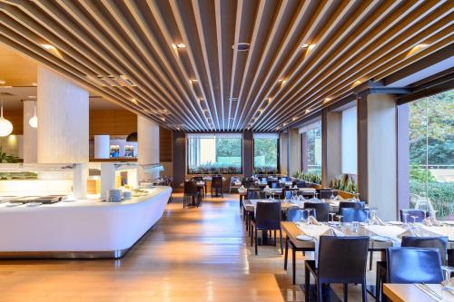 ห้องอาหาร, อเล็กซานเดอร์ บีช โฮเทล แอนด์ สปา (Alexander Beach Hotel & Spa) in แอเล็กซานดรูพอลี