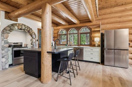 Nordegg Timber Estate in Nordegg (AB)