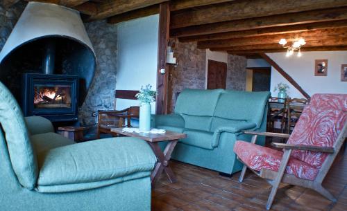 普格阿爾諾普布樂鄉村酒店-普比魯 (Poble Rural Puig Arnau - Pubillo) in 奧登