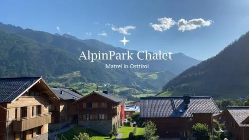 AlpinPark Chalet mit Swimmingpool, Sonnenloggia und Kamin - Großglockner Resort Matrei in Matrei in Osttirol, Österreich