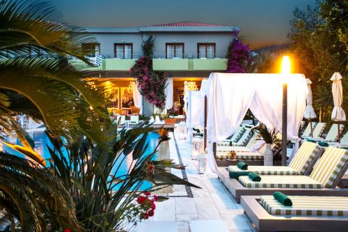 Плувен басейн, La Piscine Art Hotel in Остров Скиатос