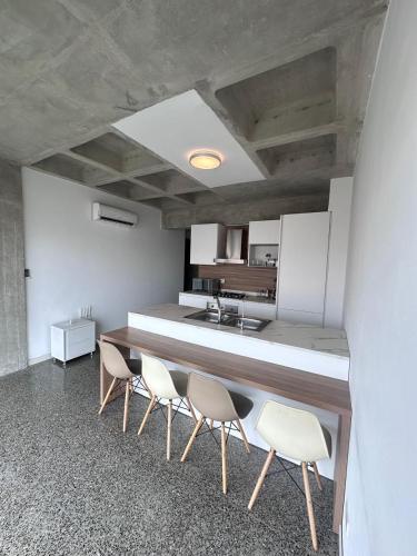 Brand new apt San Bernardino Caracas in San Bernardino