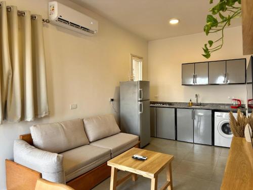 Kitchen, Nomads Hostel in Dahab