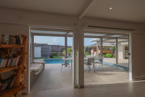 Facilities, Nakolodge -3 chambres - piscine et jardin privatifs in Berard