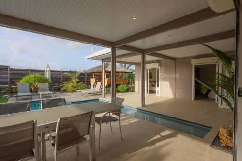 Facilities, Nakolodge -3 chambres - piscine et jardin privatifs in Berard