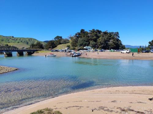 Sunsets by the Beach Waterfront Sleeps 8 in Te Puru