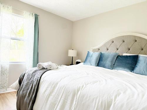 5th Street Retreat - KING 1BD-1BA Apt in Henderson