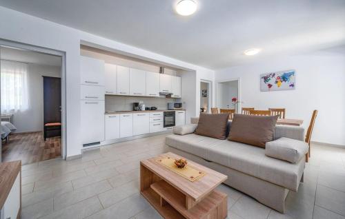 Villa Roko in Sutivanac