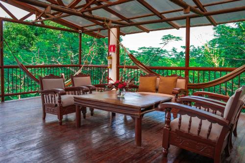 Ekoparque Lunaforest in อาโรโย เด เปียดรา